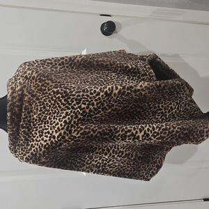 Madison 88 Women’s Soft Cozy Animal Print Poncho Sweater OS